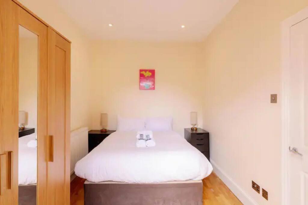 Bright And Quiet 2-bed 2-bath With Great Patio Appartement *