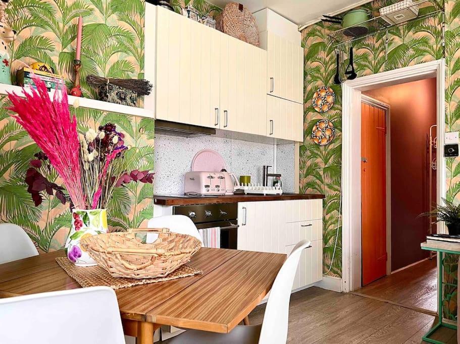 Artsy House In Southeast Holiday home *