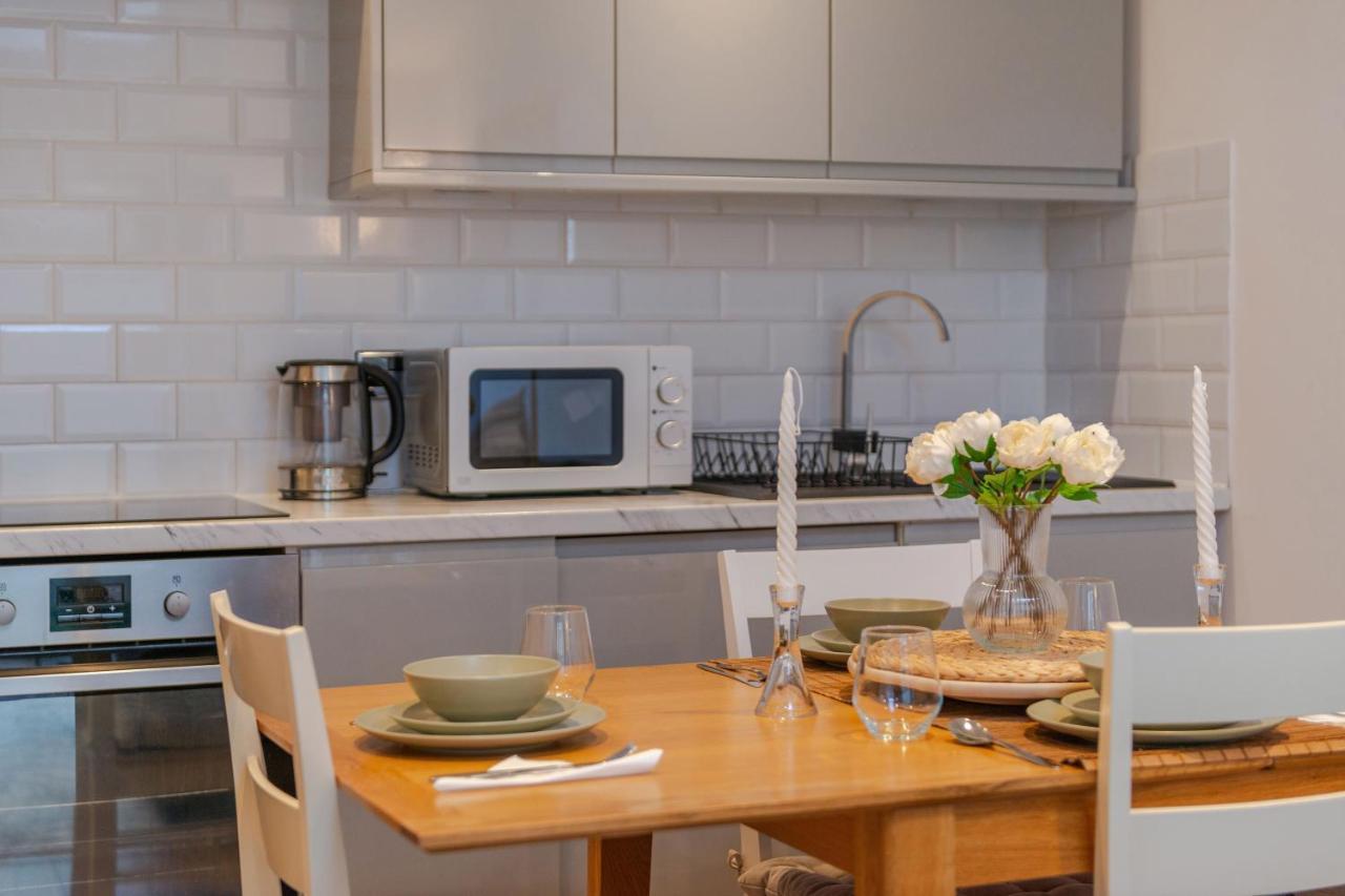 Three-bedroom Bliss In Town Leilighet London