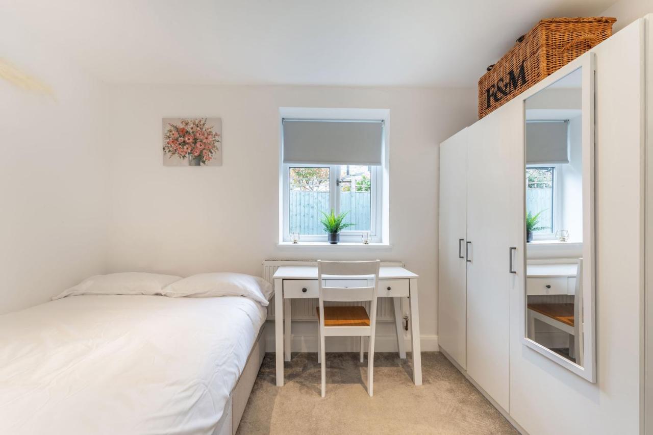 Leilighet Three-bedroom Bliss In Town *