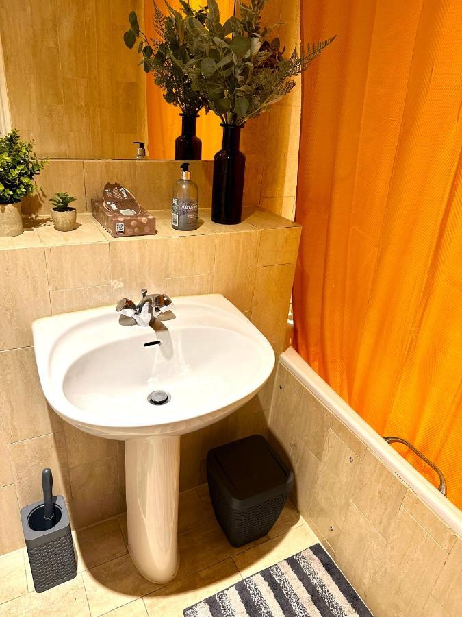Delightful By Kensington & Chelsea Desirable Locations W8 Sw Lejlighed
