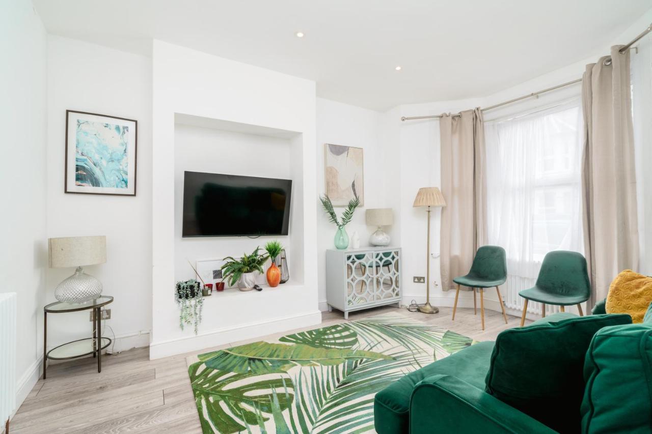 Modern 2 Bed Close To Westfield Stratford Mall With Garden Appartement Londen