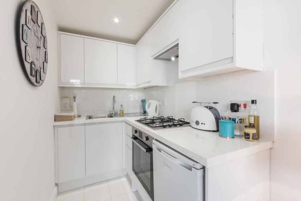 Cozy One Bedroom Next To Paddington Appartement