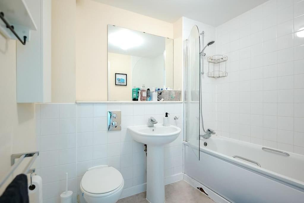 Luxurious Floor 2 Bedroom By Westfield And Abba! Appartamento *