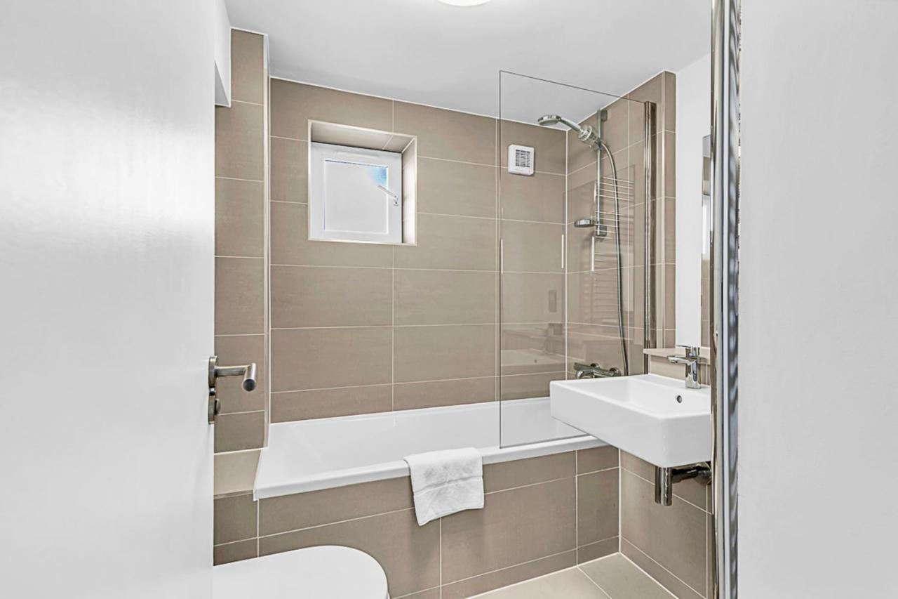 Relay Radiant Chelsea Flat With View Leilighet London