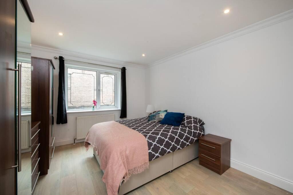Cozy 2-bedroom Flat In Battersea Lejlighed