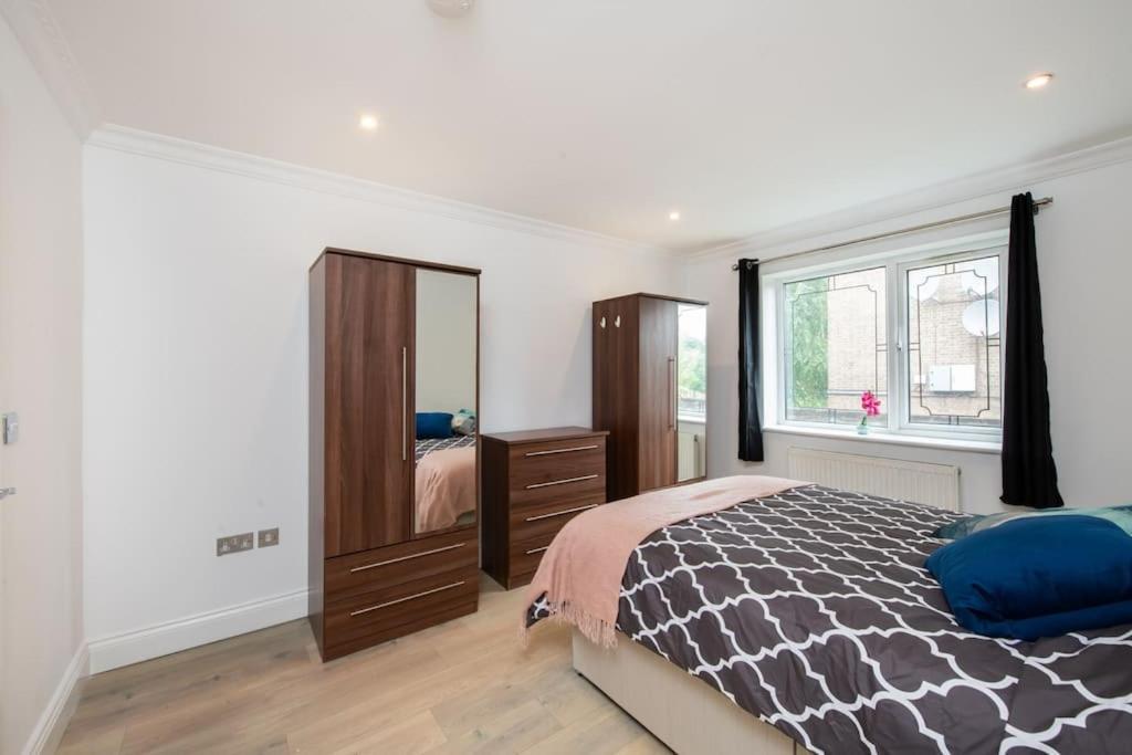 Cozy 2-bedroom Flat In Battersea Lägenhet *
