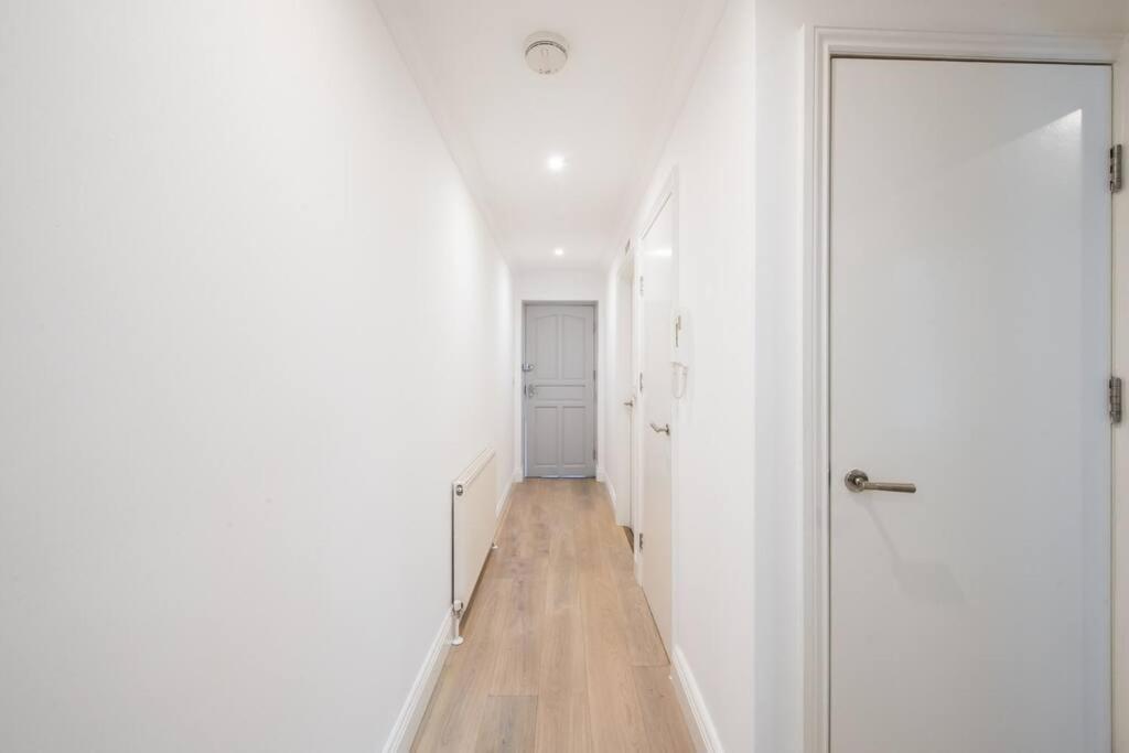Cozy 2-bedroom Flat In Battersea Lägenhet