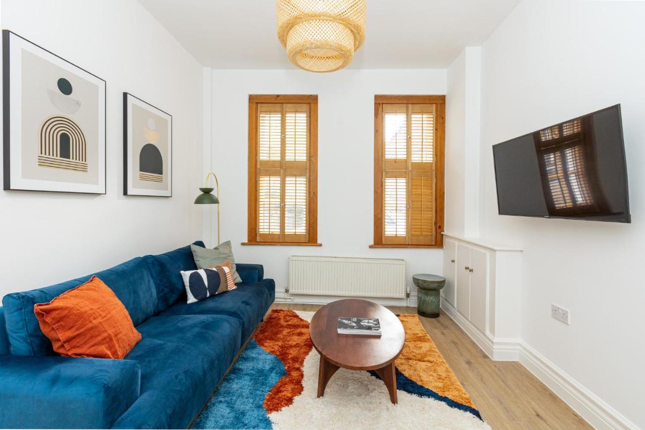 Spacious 4br 3-storey Townhouse In Lively Deptford Hébergement de vacances *