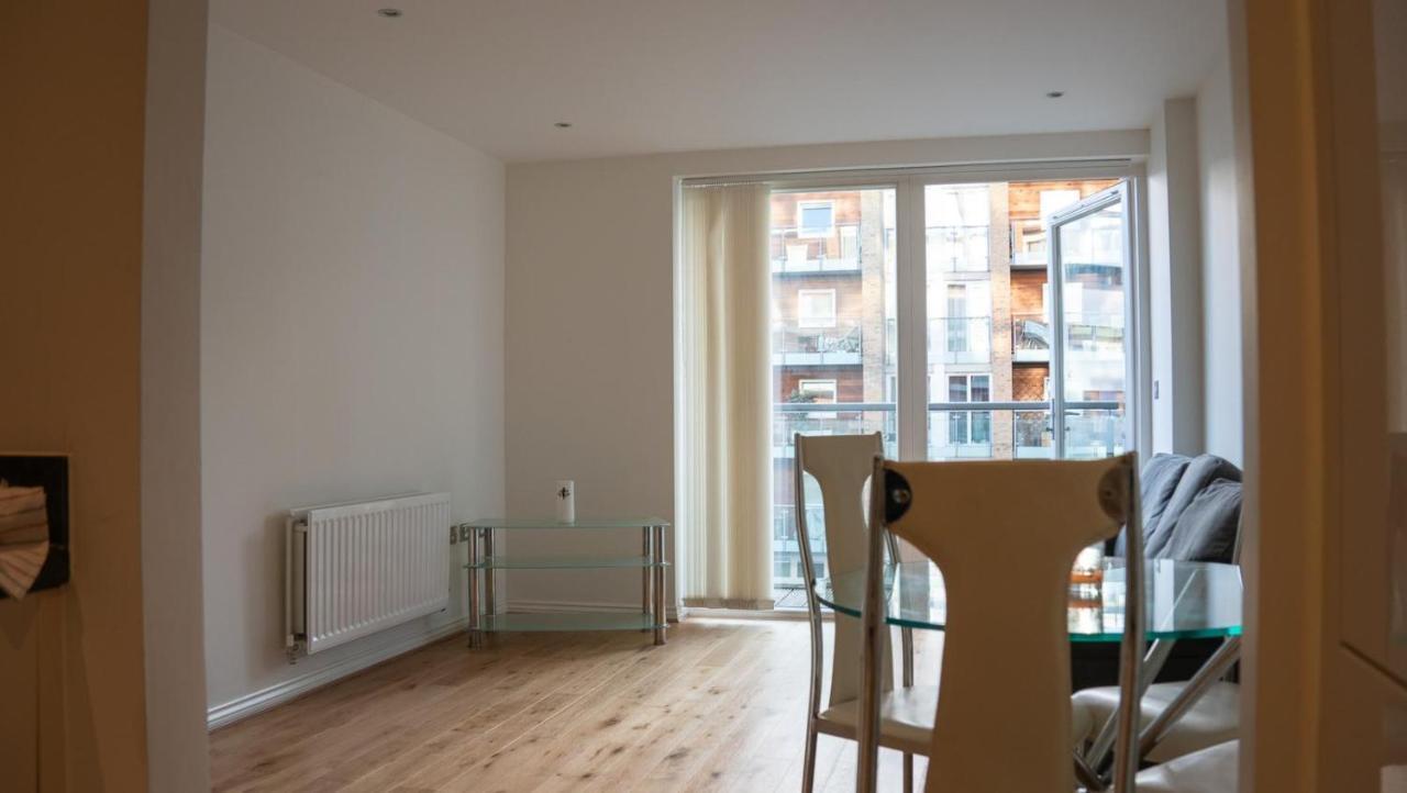 Cosy One-bed In Appartement