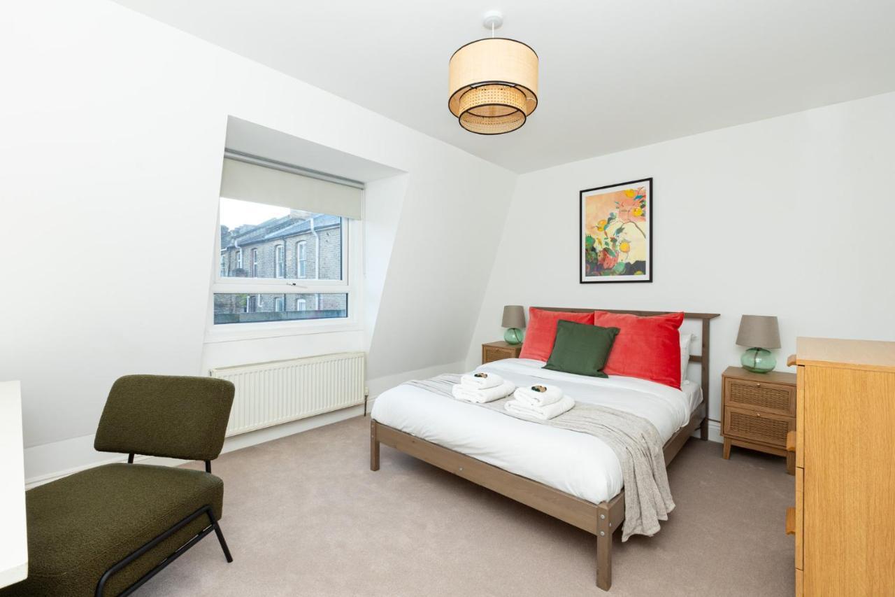 Spacious 4br 3-storey Townhouse In Lively Deptford Hébergement de vacances