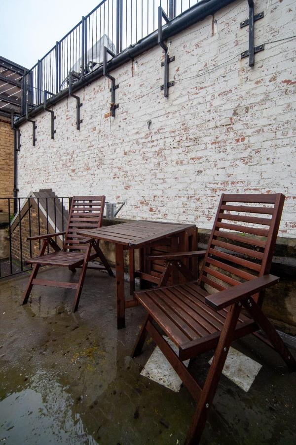 Comfortable 2 Bedroom In Tooting Apartment
