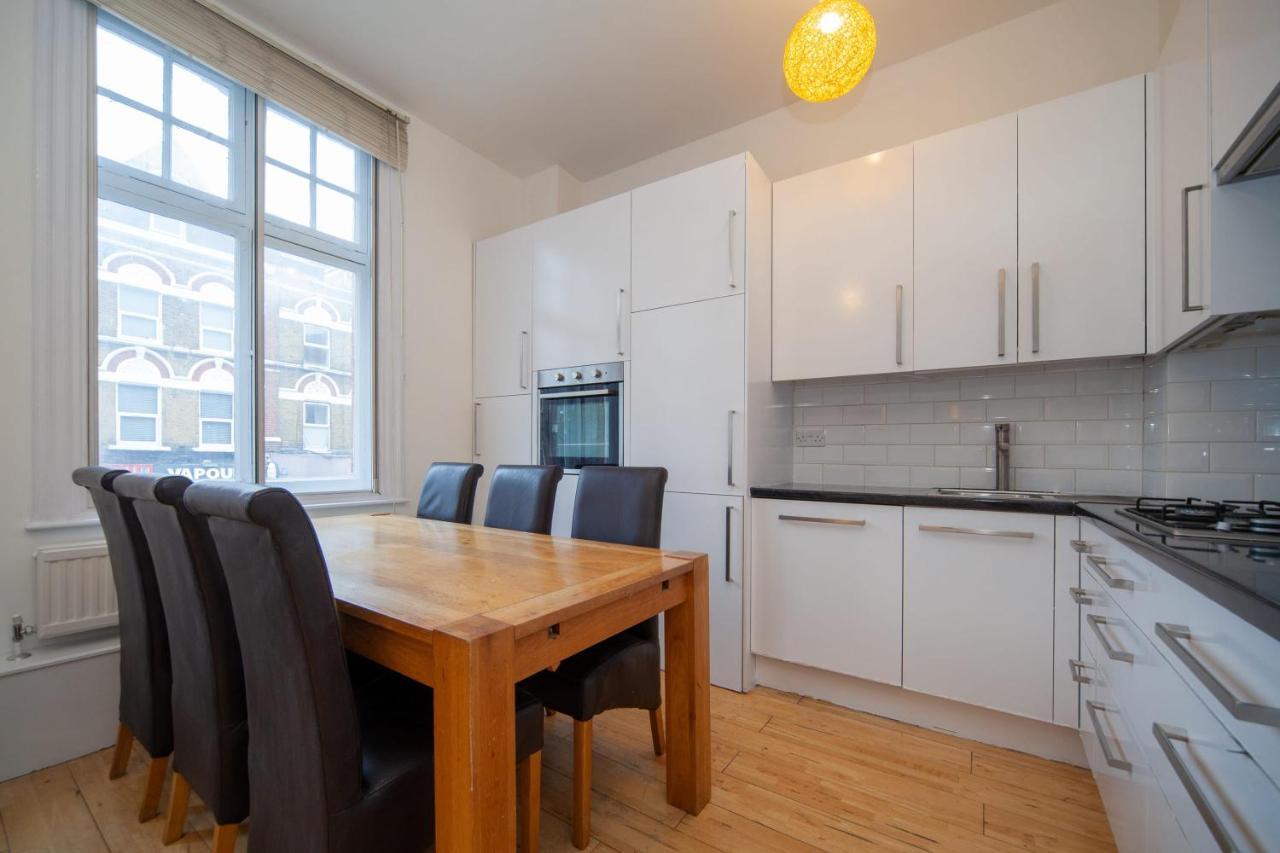 Comfortable 2 Bedroom In Tooting * London