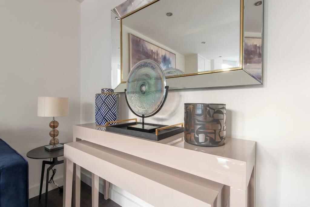 Elevated Elegance: 1br 1ba Flat In Wellmeadow Rd Apartment London