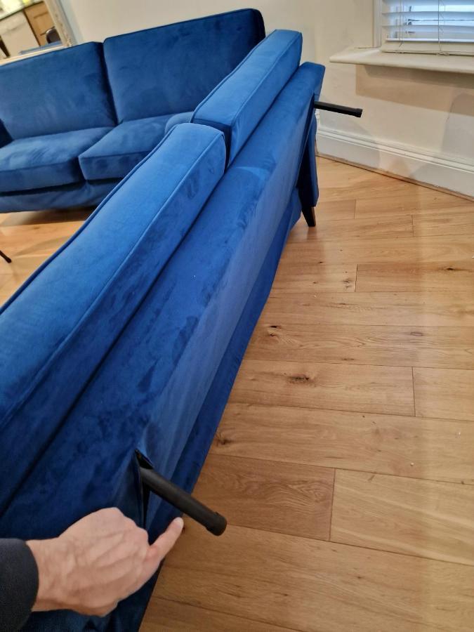 Lovely Ground Floor With High Ceiling And A Private Garden By Earl's Court Station Appartement