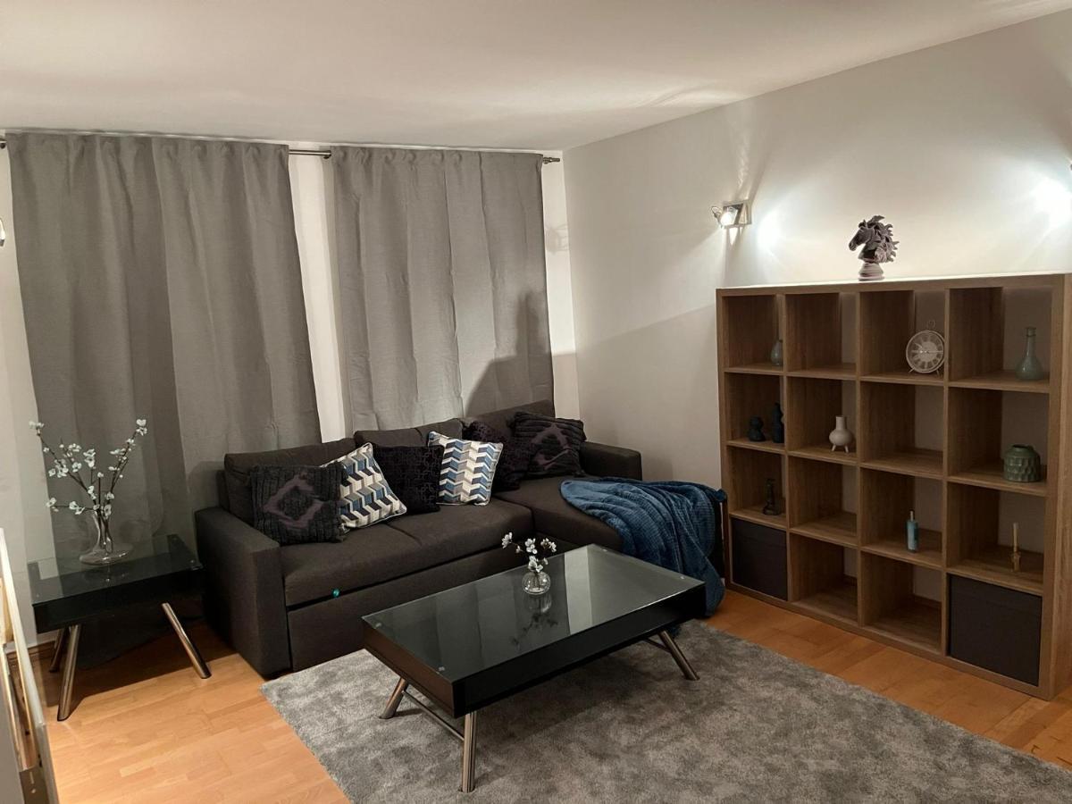 Lägenhet 2 Bedroom Flat In Leicester Square