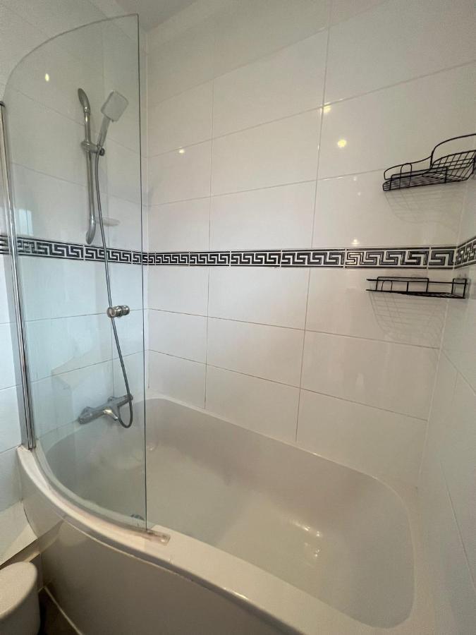 Lägenhet 2 Bedroom Flat In Leicester Square London