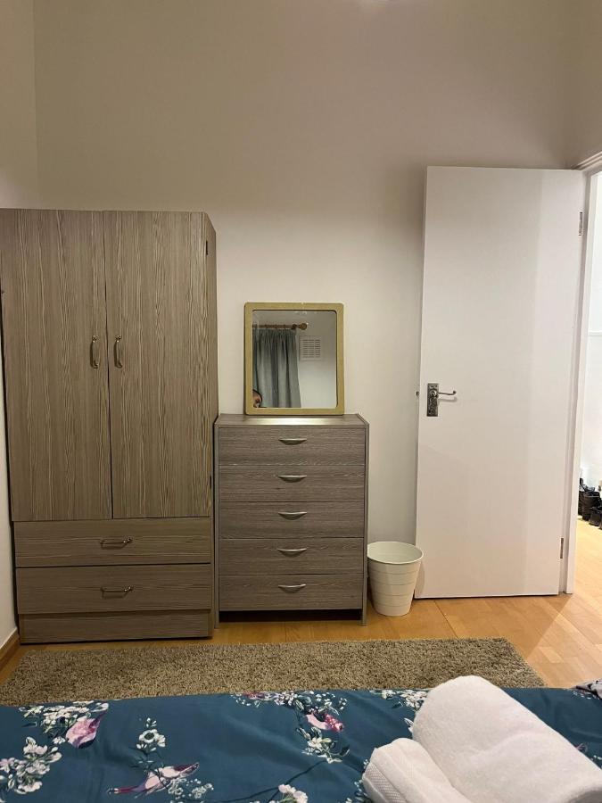 Lägenhet 2 Bedroom Flat In Leicester Square