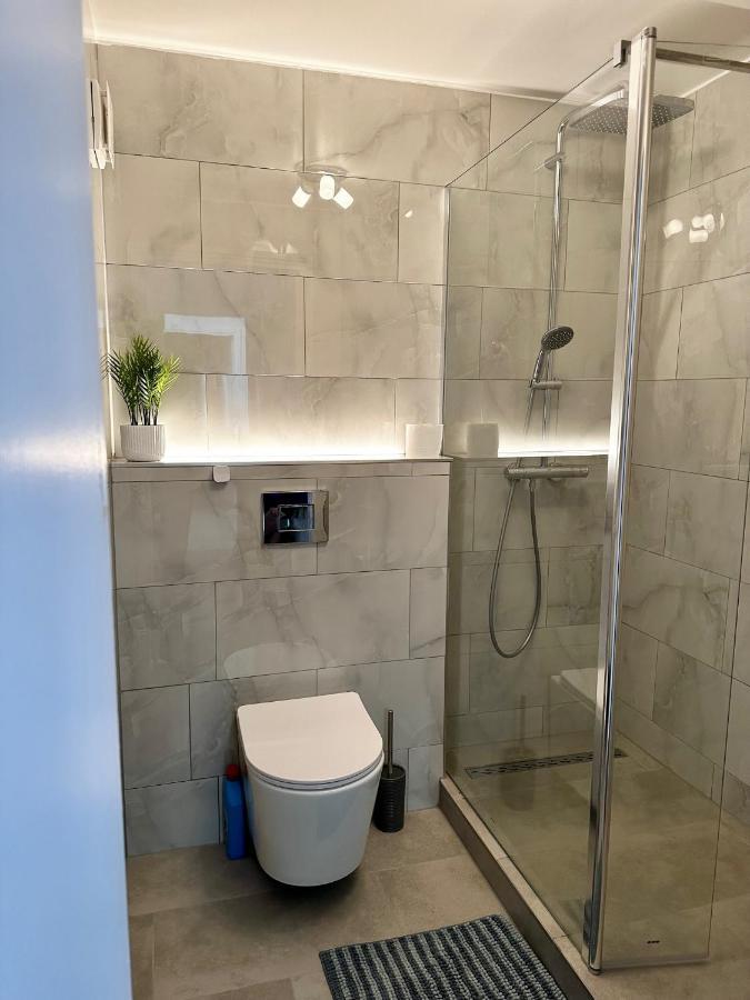 Gero's One Bedroom Nw8 Londen