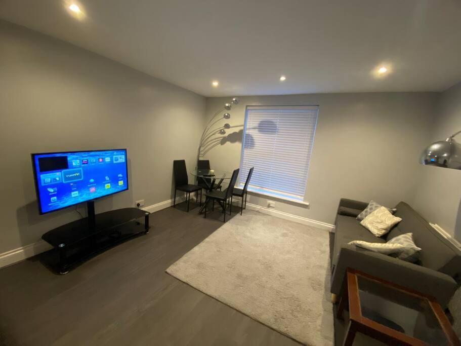 Spacious 2 Bedroom Flat Londen