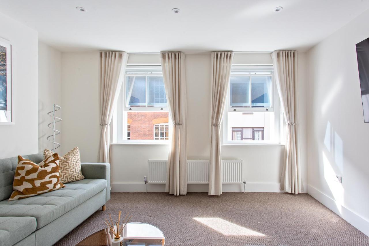 2 Bedroom In Covent Garden Sleeps 6 * Londen