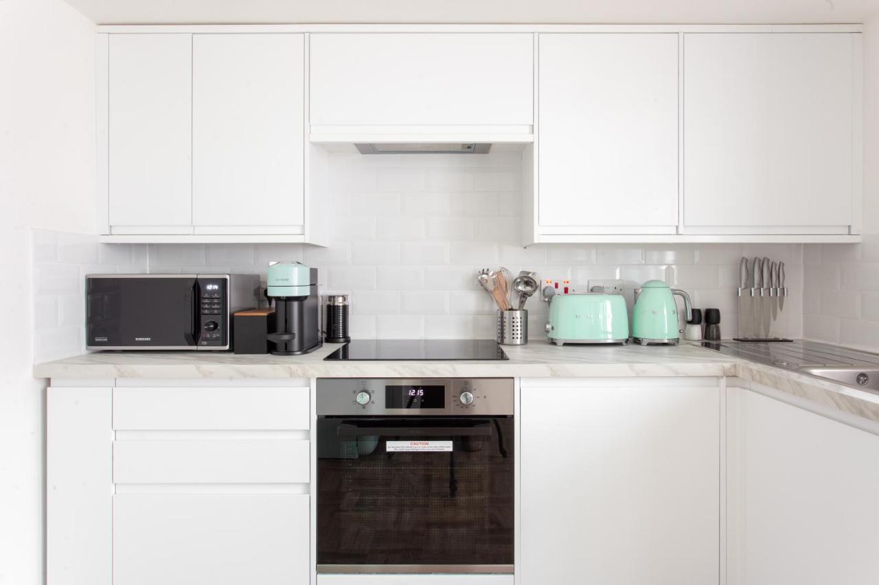 2 Bedroom In Covent Garden Sleeps 6 * Londen