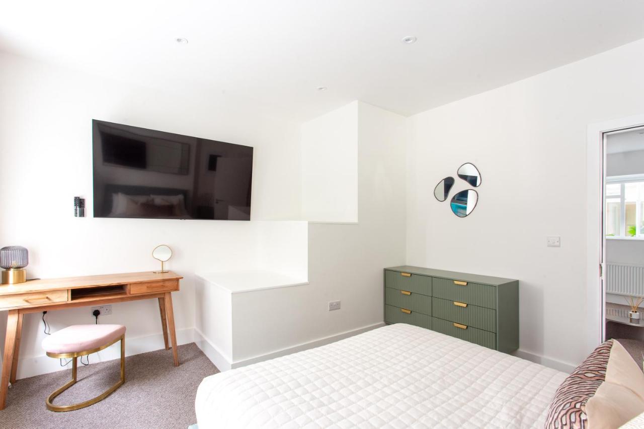 2 Bedroom In Covent Garden Sleeps 6 * Londen