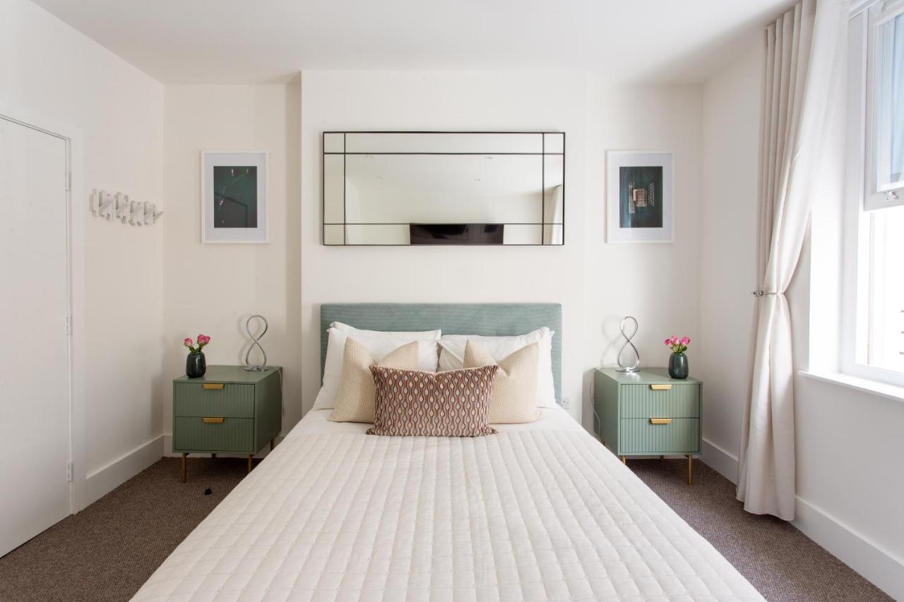 2 Bedroom In Covent Garden Sleeps 6 Londen