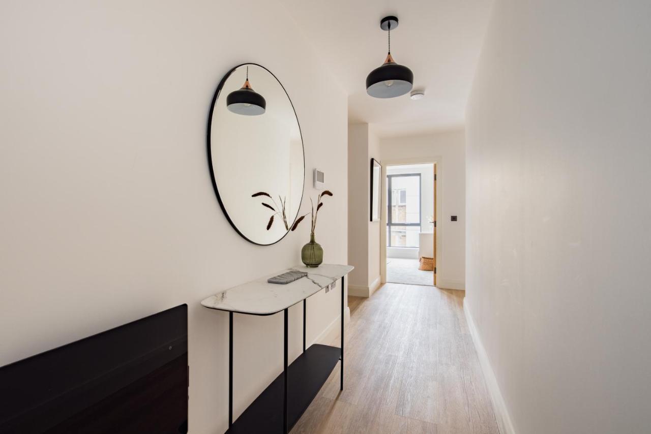 The Wembley Hideout - Stylish 2bdr Flat With Balcony Appartement *