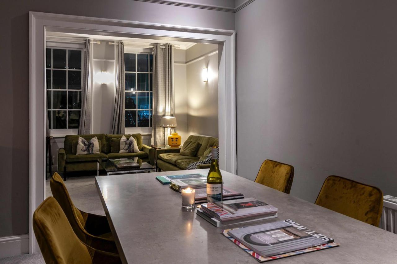 Shared 5 Mins Walk From Vauxhall And Nine Elms Station With Off-site Parking Near Us Embassy