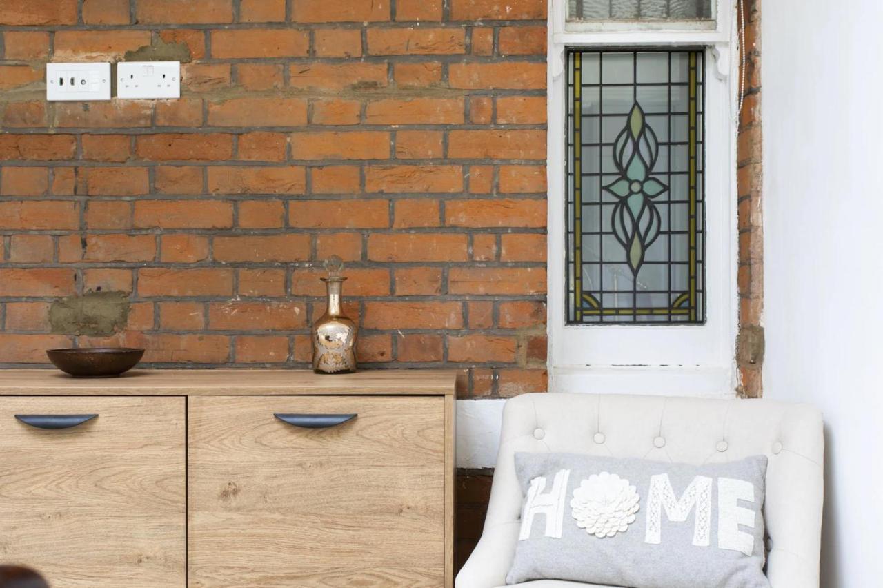 Stunning 4-bed In London-parking & Garden Lägenhet *