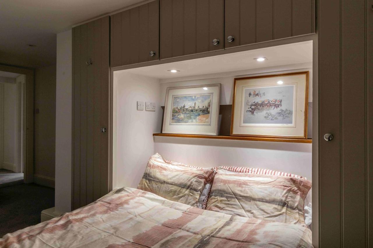 Accommodatie bij particulieren Shared 5 Mins Walk From Vauxhall And Nine Elms Station With Off-site Parking Near Us Embassy
