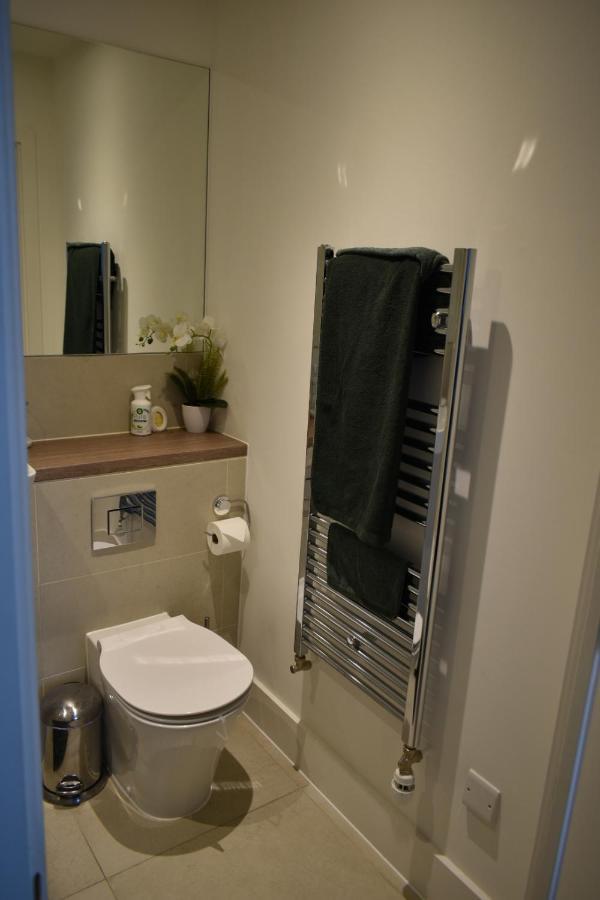A Private En-suite Bedroom In Bromley-by-bow