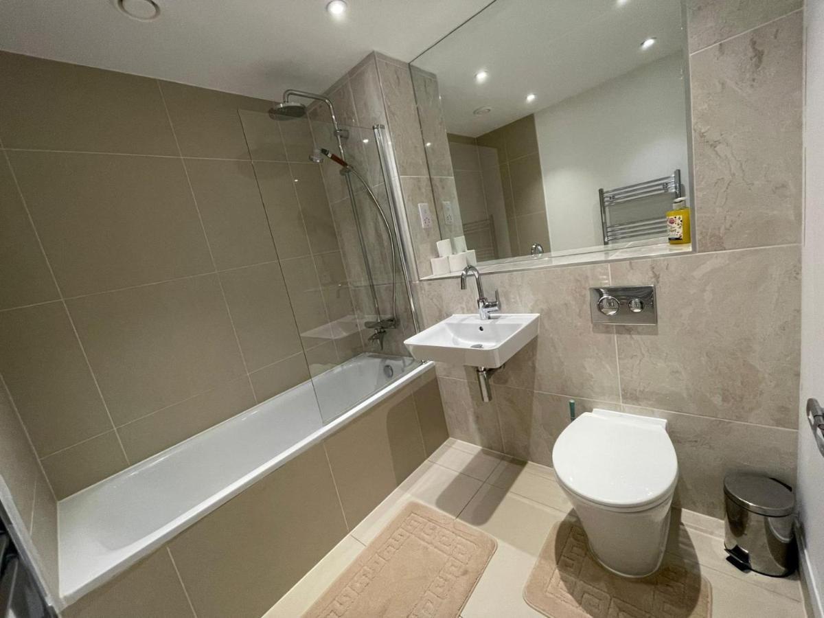 Lovely 2 Bedroom Appartement *