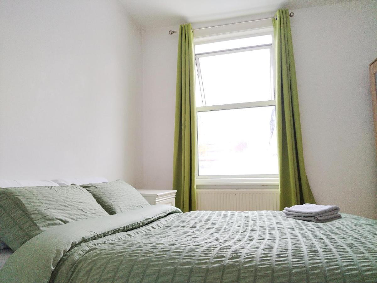 Cosy Near Canary Wharf & The O2 Pensionat London