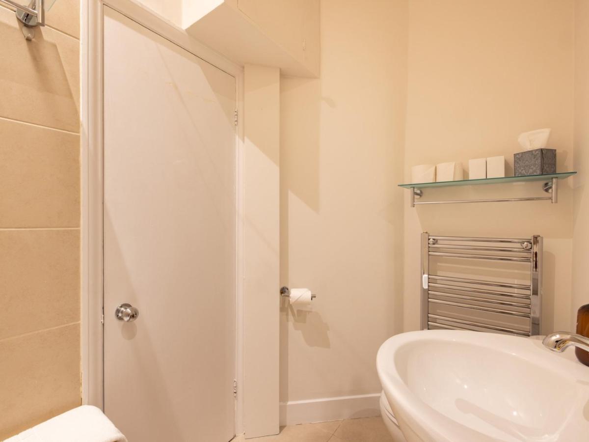 Pass The Keys Gorgeous With Access To A Private Garden Apartment London