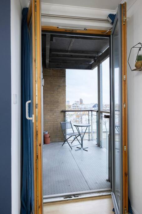 Morden Apartment, By The Sea With Free Parking Apartment London