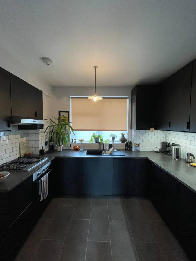 Contemporary 1bd Flat Wbalcony - Stoke Newington! Leilighet *