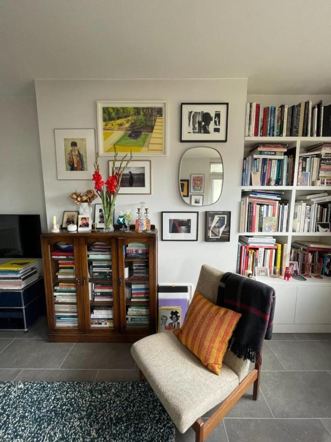 Contemporary 1bd Flat Wbalcony - Stoke Newington! Leilighet London