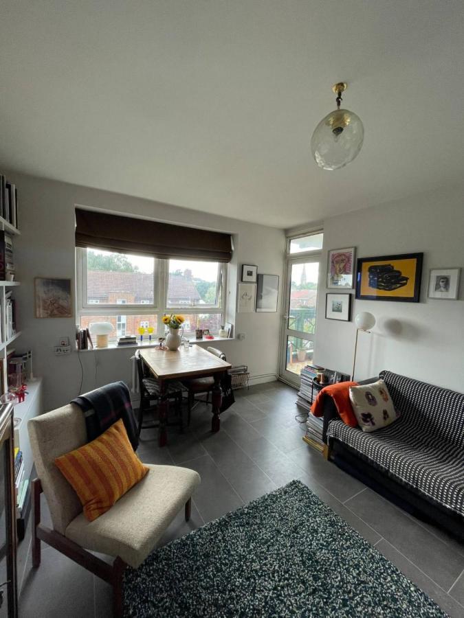 Leilighet Contemporary 1bd Flat Wbalcony - Stoke Newington!