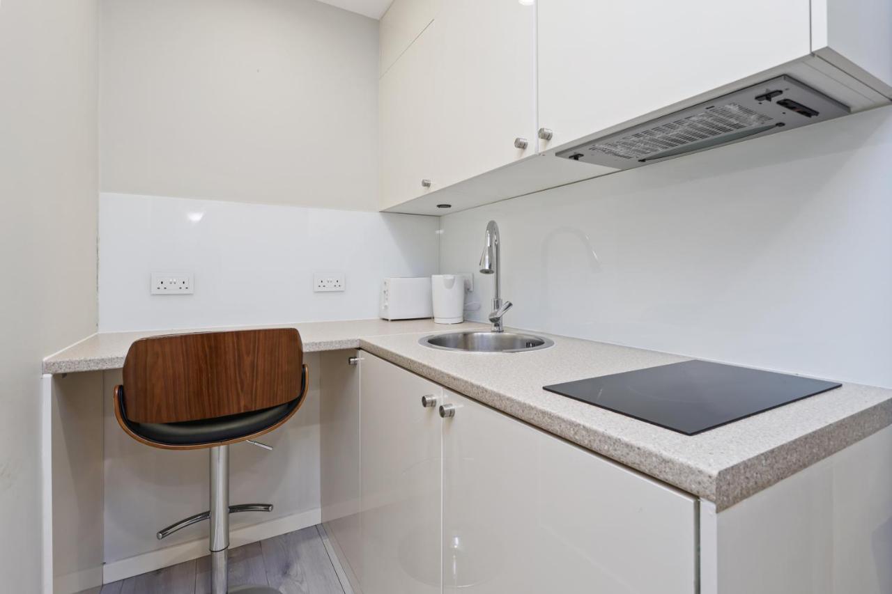 Appartamento Studio Flat West End Lane *