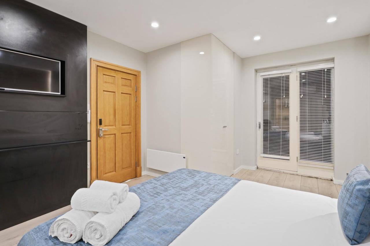 Appartamento Studio Flat West End Lane Londra