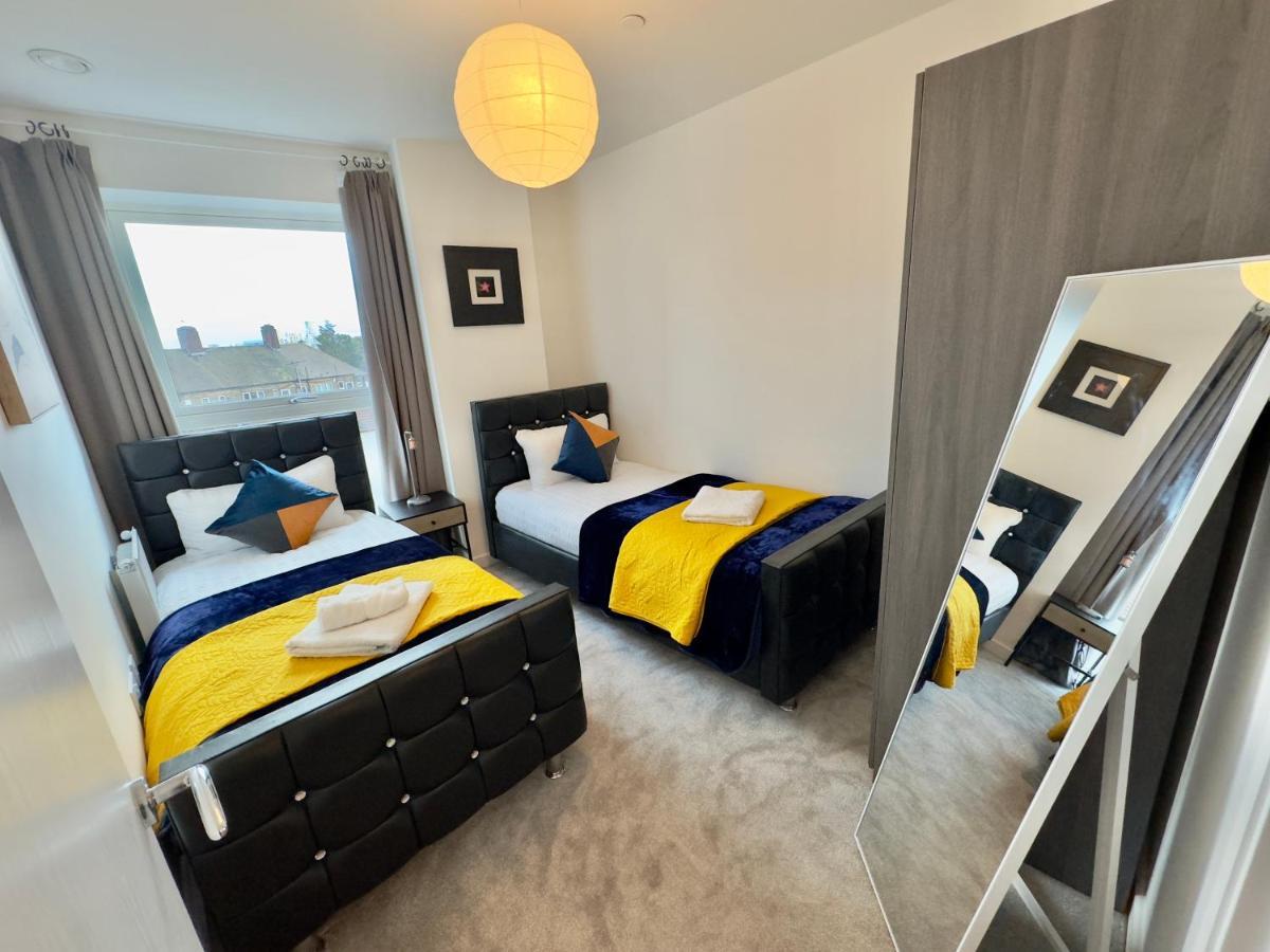 3bedroom, 2bathroom, Balcony,luxury Flat Westfield Lejlighed *