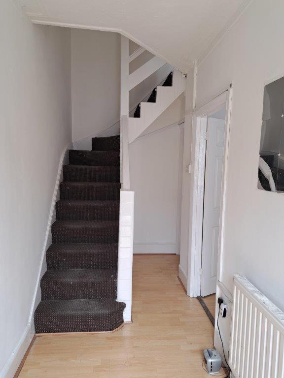 Single Near Seven Kings Train Station Rum i privatbostad London