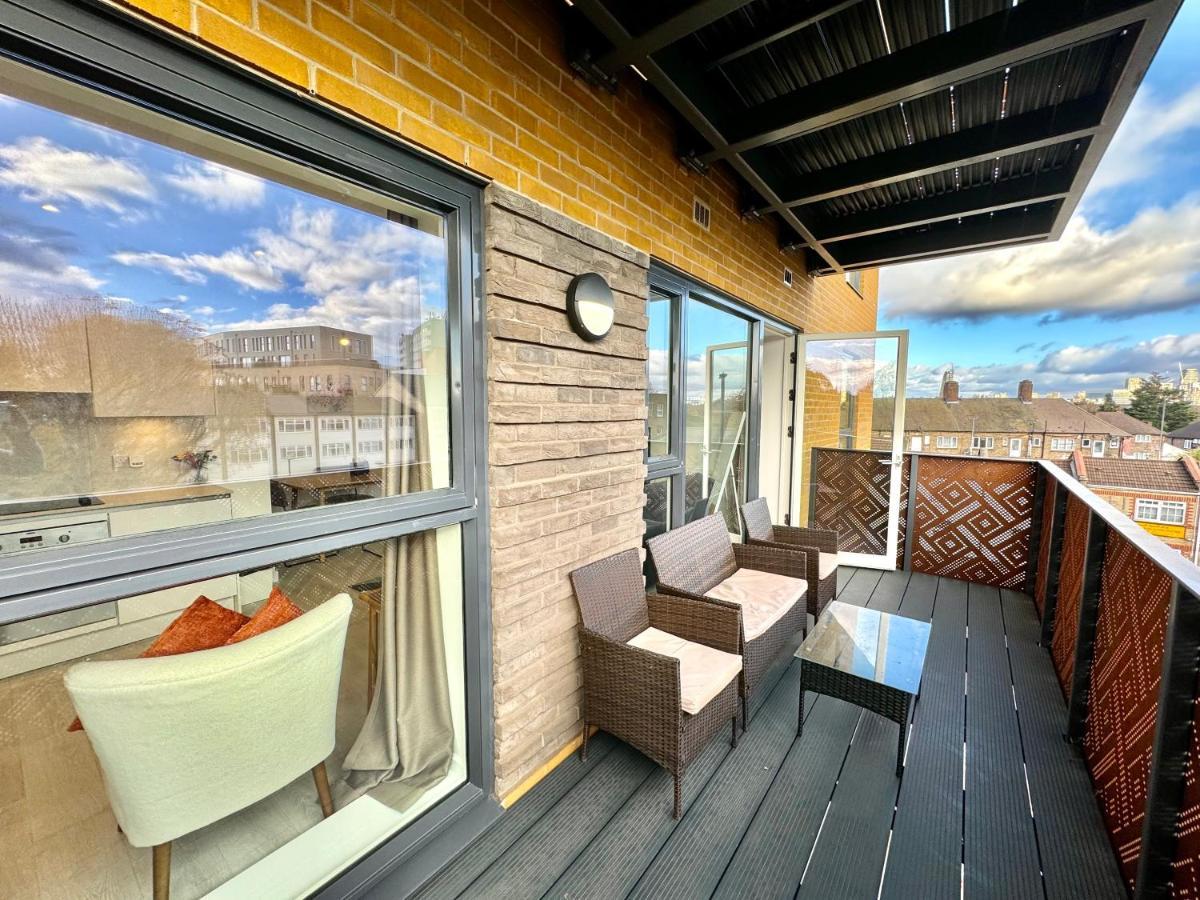 3bedroom, 2bathroom, Balcony,luxury Flat Westfield Lejlighed