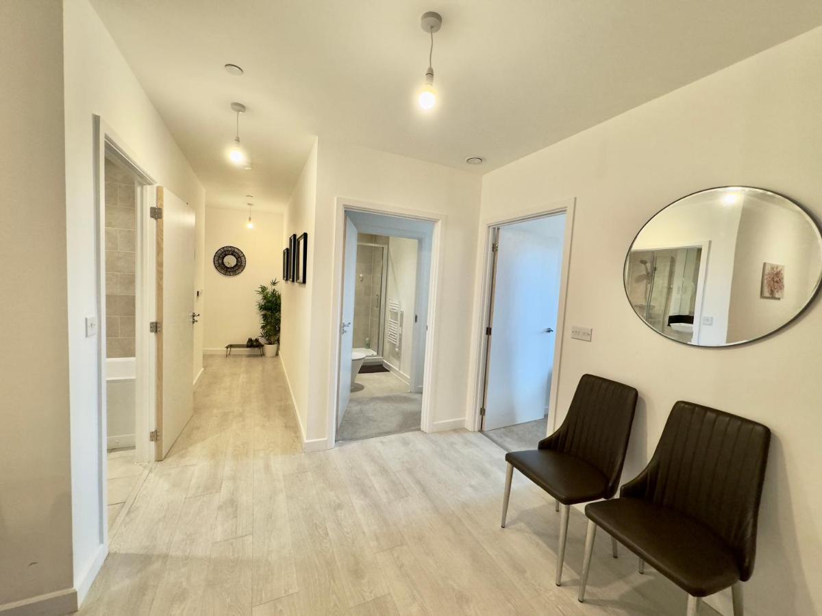 3bedroom, 2bathroom, Balcony,luxury Flat Westfield Lejlighed *