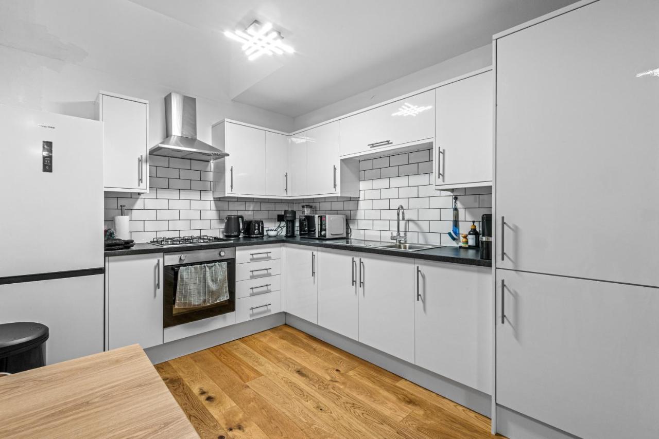 Lejlighed Londwell, Chic Hyde Park Mews House *
