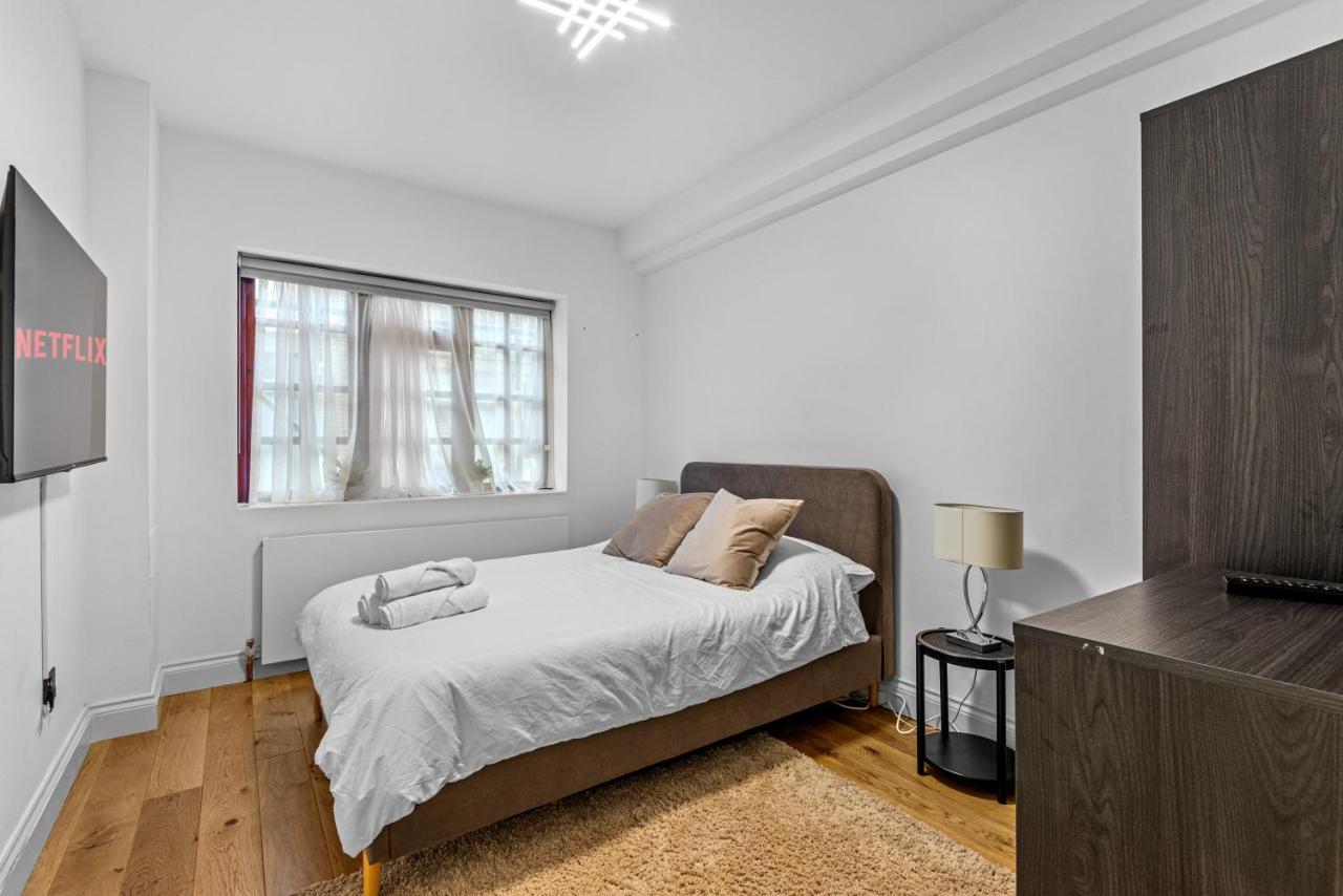 Londwell, Chic Hyde Park Mews House Lejlighed