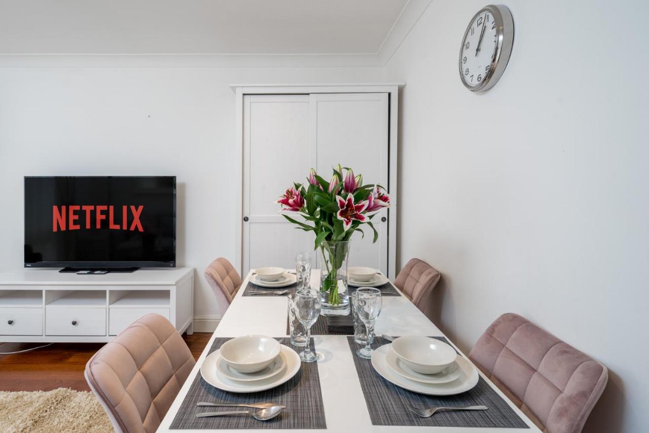 Lejlighed Stylish Deluxe 2Br Duplex - Free Parking - Near Canary Wharf *