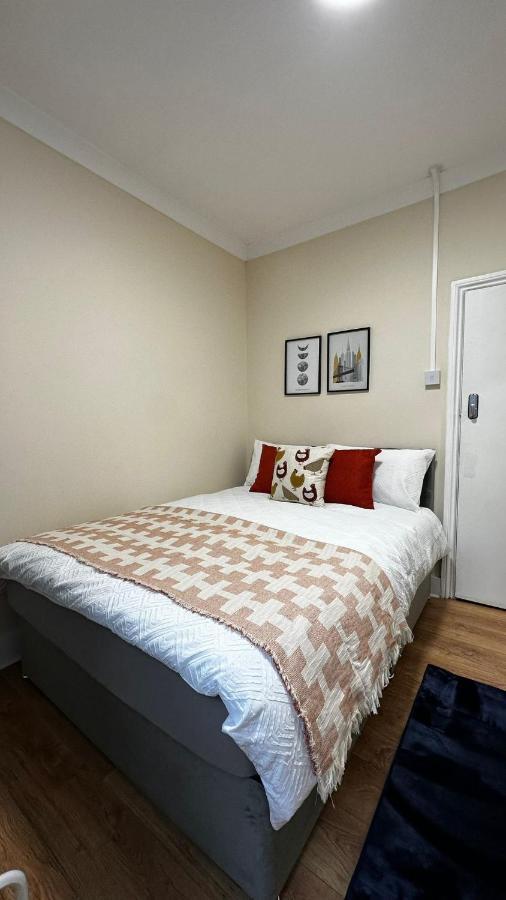Gasthof Willesden Guest 130